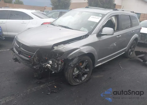 2020 Dodge Journey Crossroad z USA, uszkodzony, nr VIN 3C4PDCGB0LT271580